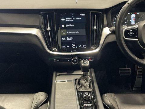 Volvo V60 2.0 D4 R-Design Estate 5dr Diesel Auto Euro 6 (s/s) (190 ps) 23
