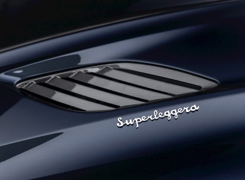 Aston Martin DBS Superleggera 22