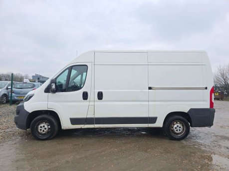 Peugeot Boxer 2.0 BlueHDi 335 Professional Panel Van 5dr Diesel Manual L2 H2 Euro 6 (130  4