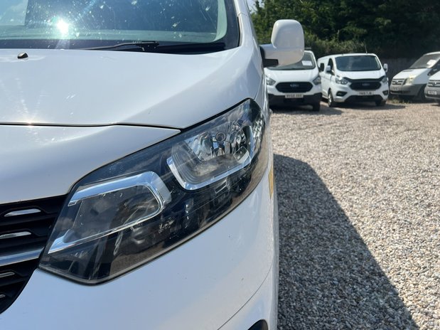 Vauxhall Vivaro LWB L2H1 2900 Sportive 100ps Turbo D Air Con Sensors Cruise Twin Side Doors 23