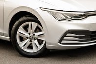 Volkswagen Golf LIFE TSI 11