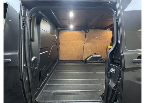 Ford Transit Custom 2.0 300 EcoBlue Limited Panel Van 5dr Diesel Manual L1 H1 Euro 6 (s/s) (130 40