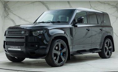 Land Rover Defender 110 V8 Bond Edition 1