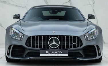 Mercedes-Benz AMG GT R Premium 4