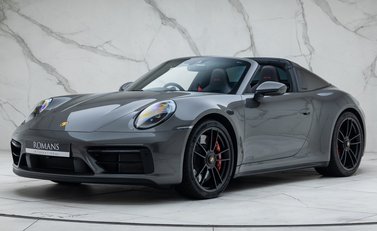 Porsche 911 Targa 4 GTS (992) 1