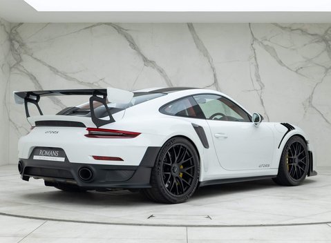 Porsche 911 GT2 RS (991) 28