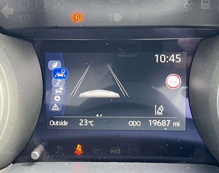 Toyota Yaris 1.5 Yaris Design HEV CVT 5dr 25