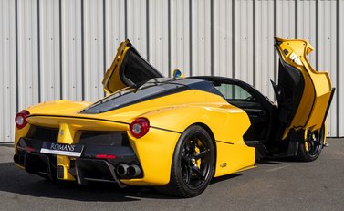 Ferrari LaFerrari Aperta 8