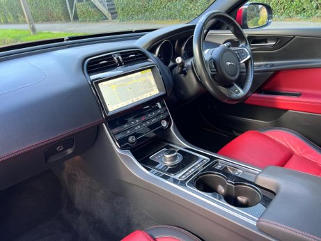 Jaguar XE 2.0d R-Sport Auto Euro 6 (s/s) 4dr 46