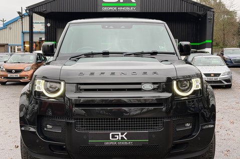 Land Rover Defender 110 110 XS EDITION D250 3.0 LITRE MHEV - BLACK PACK -SIDE STEPS -PAN ROOF  13