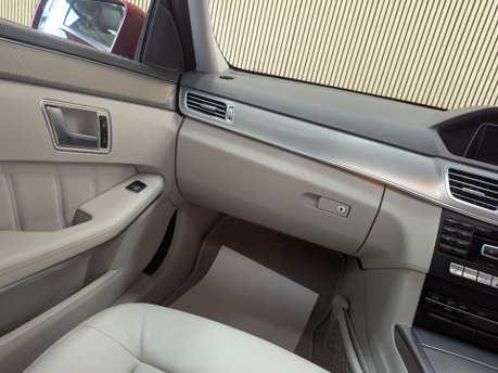 Mercedes-Benz E Class 3.0 E350 AMG Sport Bluetec Auto 5dr 51
