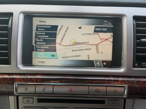 Jaguar XF PREMIUM LUXURY V6 23