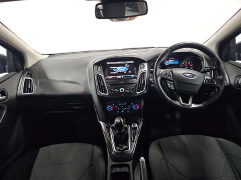 Ford Focus 1.0 Titanium 5dr 2