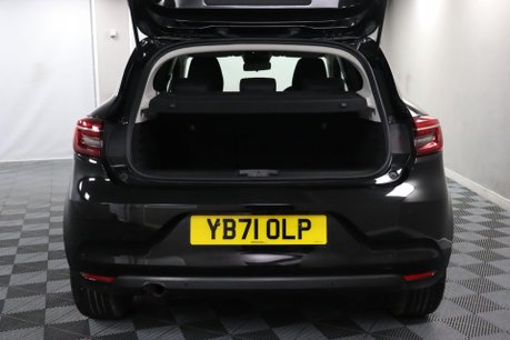 Renault Clio ICONIC TCE 14