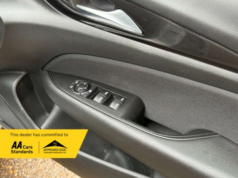 Vauxhall Insignia 1.5 Insignia Design TD 5dr 38