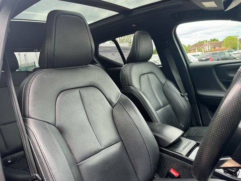 Volvo XC40 Recharge Twin 78kWh Pro SUV 5dr Electric Auto AWD (408 ps) 13