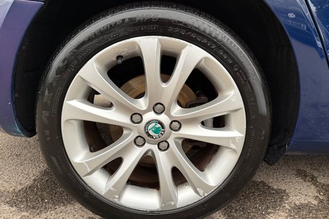 Skoda Superb SE PLUS TDI CR DSG - 2 OWNERS - 14 SERVICES - NEW MOT 51
