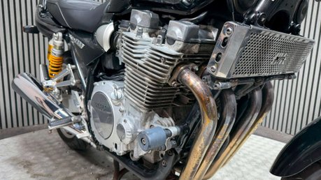 Yamaha XJR1300 2002 52K NEW MOT CLEAN BIKE OHLINS SHOCKS WARRANTY 1300CC 19