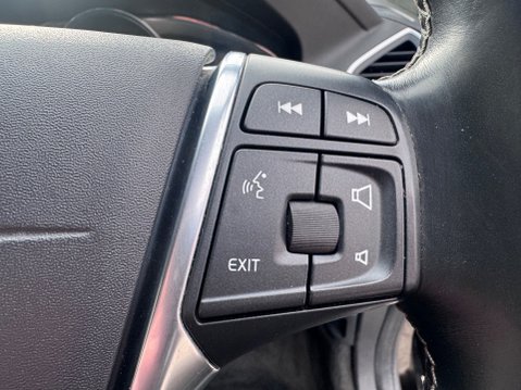 Volvo XC60 D4 R-DESIGN NAV AWD 15