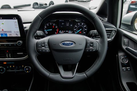 Ford Fiesta TITANIUM 20