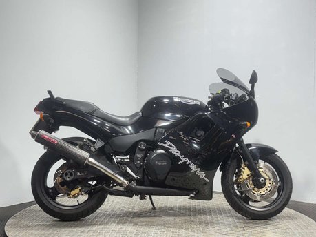 Triumph Daytona 900 1996 ONLY 23K PROJECT CLASSIC BIKE CLEAN AND COMPLETE 885CC