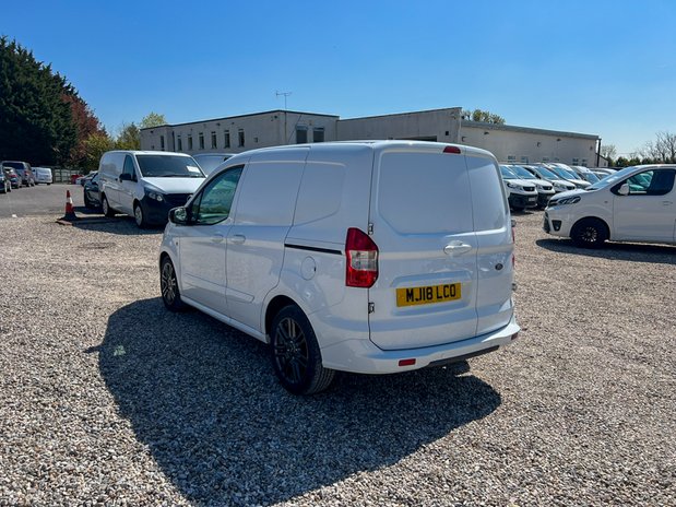 Ford Transit Courier SWB L1H1 (SOLD) Low Roof Sport Air Con Alloys Sensors EURO 6 NO VAT 8