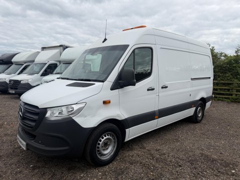 Mercedes-Benz Sprinter 2.0 317 CDI Progressive Panel Van 5dr Diesel G-Tronic RWD L2 H2 Euro 6 (s/s 4