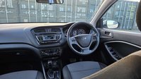 Hyundai i20 1.4 SE Hatchback 5dr Petrol Auto Euro 6 (100 ps) 22