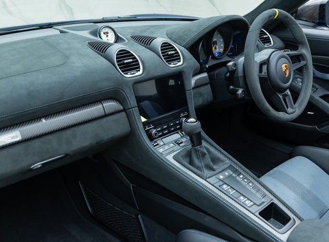 Porsche 718 Spyder RS 19