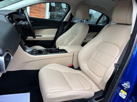 Jaguar XE 2.0i Prestige Saloon 4dr Petrol Auto Euro 6 (s/s) (200 ps) 12