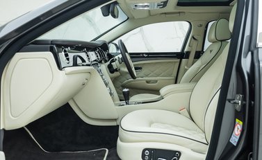 Bentley Mulsanne V8 Mulliner 19