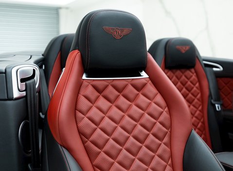 Bentley Continental GT V8 S Convertible 14