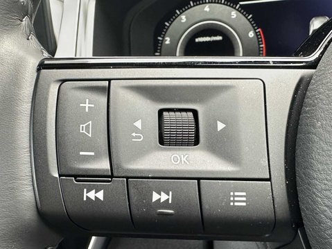 Nissan Qashqai 1.3 Dig-t Mhb 140 Tkna Bose Pack 29