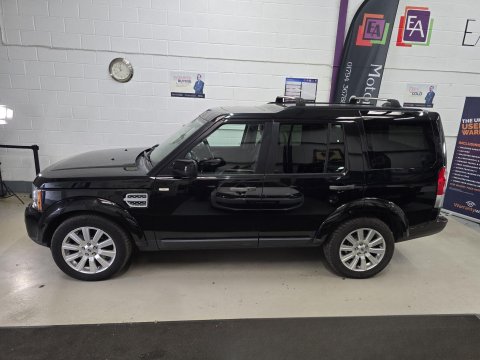 Land Rover Discovery 3.0 SD V6 HSE Auto 4WD Euro 5 5dr 6