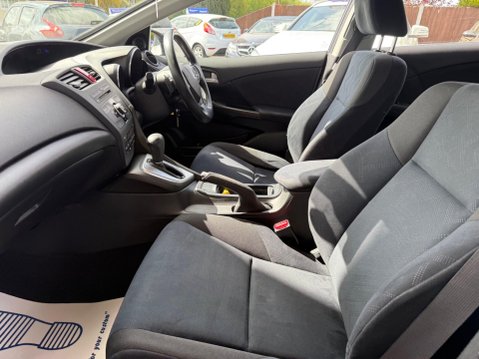 Honda Civic 1.8 i-VTEC ES Auto Euro 5 5dr 40