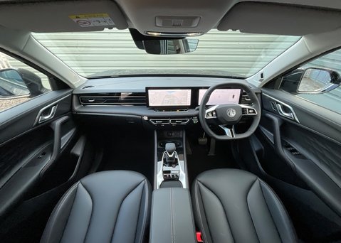 MG HS 1.5 T-GDI HYBRID+ TROPHY 12