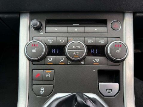 Land Rover Range Rover Evoque 2.2 Range Rover Evoque Pure Tech SD4 4WD 5dr 37