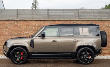Land Rover Defender 110 X P400 2