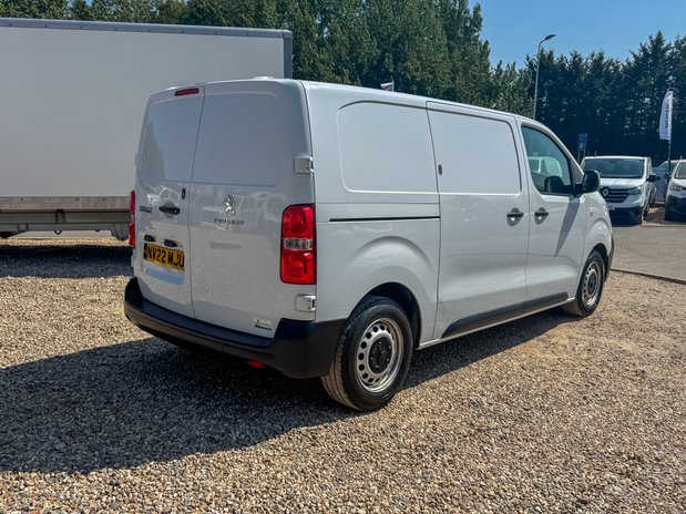 Peugeot Expert MWB L2H1 Low Roof Professional Premium 2700 Air Con EURO 6 6