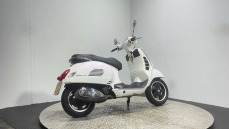 Piaggio Vespa GTS 2010 GOOD RUNNING 300CC PROJECT FAST SCOOTER + MOT 2