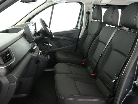 Renault Trafic LL30 Blue dCi 150 Extra Sport Crew Van MY26 9