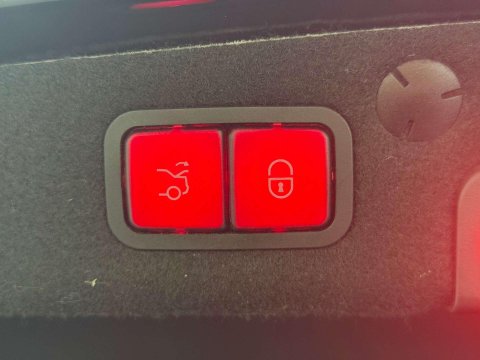 Mercedes-Benz C Class 2.1 C250d AMG Line (Premium Plus) Saloon 4dr Diesel G-Tronic+ Euro 6 (s/s) 54