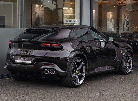 Ferrari Purosangue 4