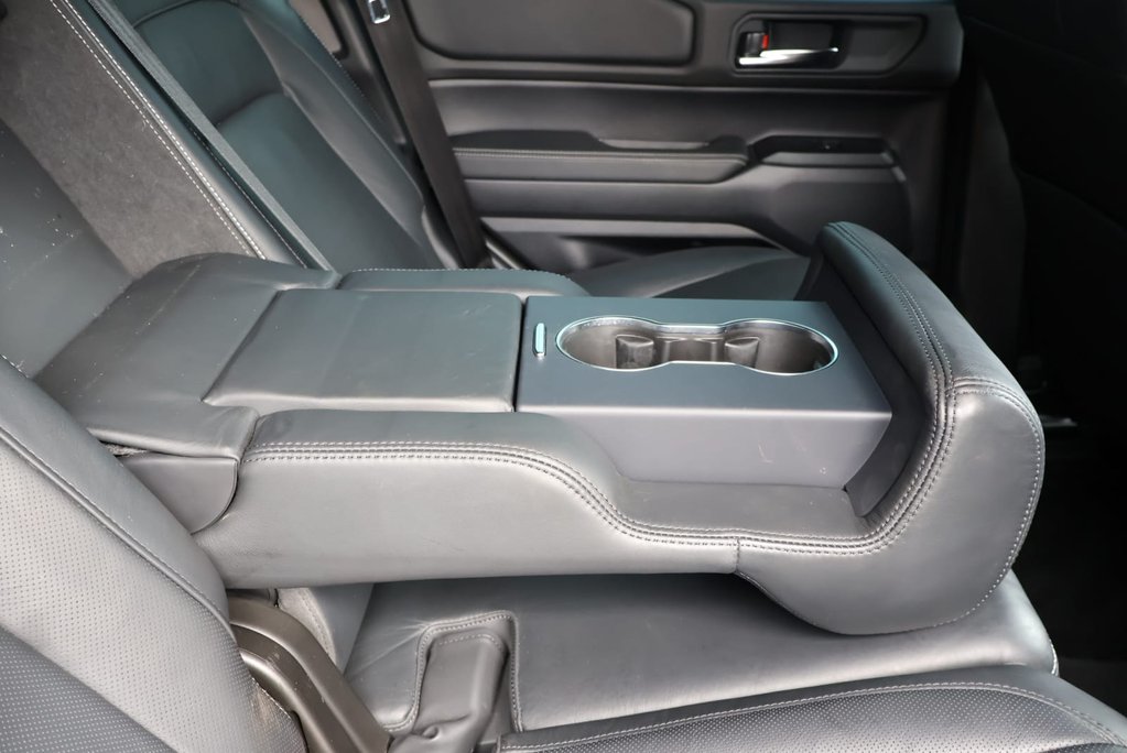 Toyota Land Cruiser COMMERCIAL WITH  REAR SEATS AND PRIVACY  16