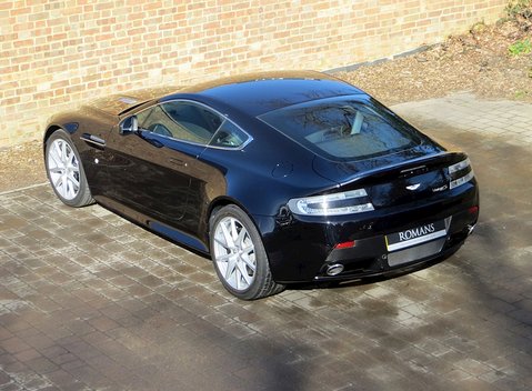 Aston Martin V8 Vantage S 9