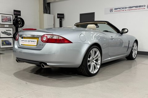Jaguar XK 4.2 V8 Convertible 7