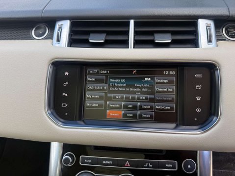 Land Rover Range Rover Sport 3.0 Range Rover Sport HSE SDV6 Auto 4WD 5dr 48