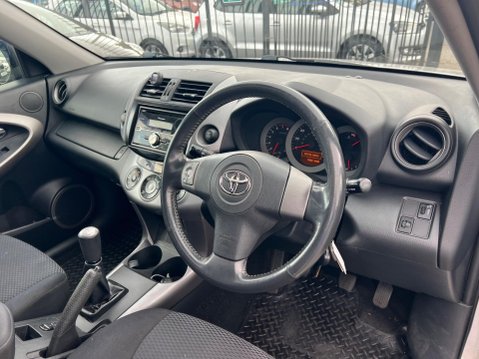 Toyota Rav4 2.0 XT-R 4WD 5dr 15