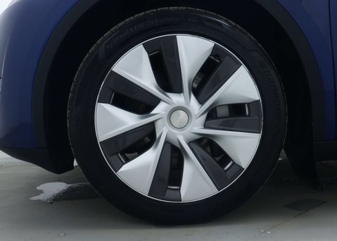 Tesla Model Y (Dual Motor) Long Range SUV 5dr Electric Auto 4WDE (384 bhp) 16