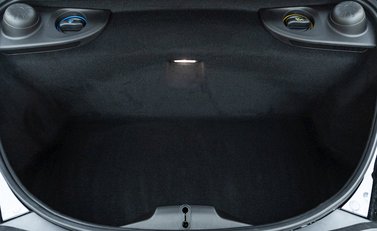 Porsche 718 Boxster Spyder 28